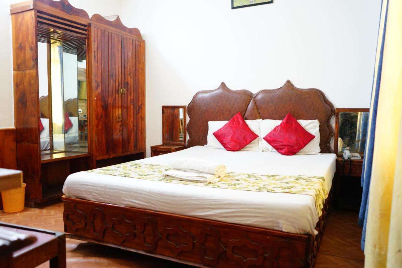 Hotel Magnolia Mallroad Manali Exterior photo