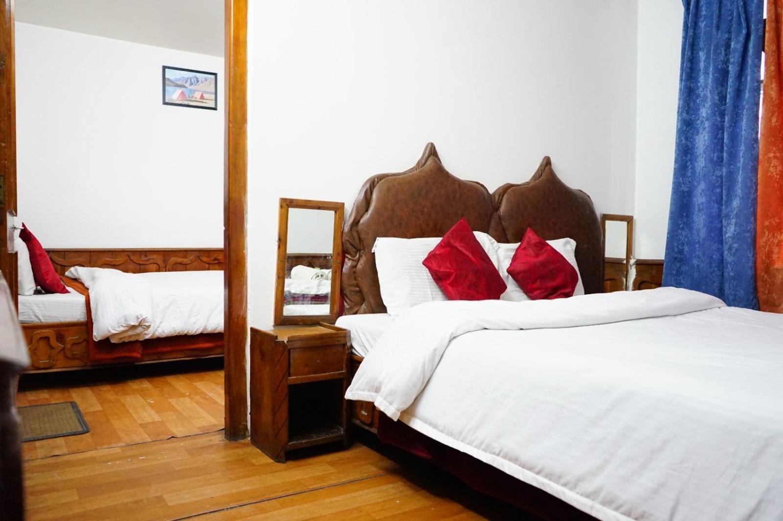 Hotel Magnolia Mallroad Manali Exterior photo